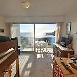 - Un Reveil Face A La Pour Ce Au Charme Rustique - Du Pigeonnier Appartement