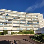 - Un Reveil Face A La Pour Ce Au Charme Rustique - Du Pigeonnier Apartment Royan
