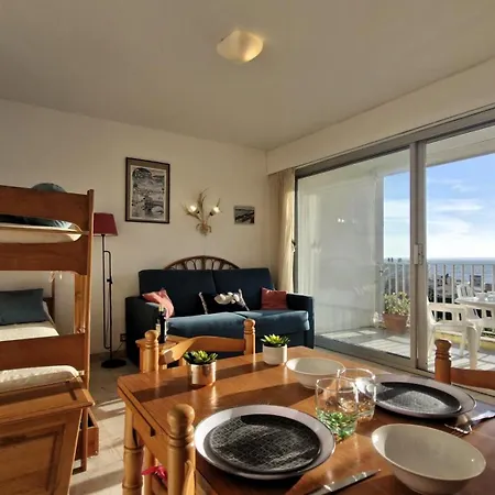 Appartement Royan - Un Réveil Face à La Pour Ce Au Charme Rustique - Du Pigeonnier Royan