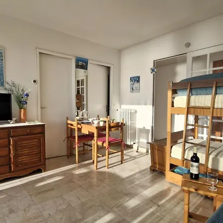 Royan - Un Réveil Face à La Pour Ce Au Charme Rustique - Du Pigeonnier *