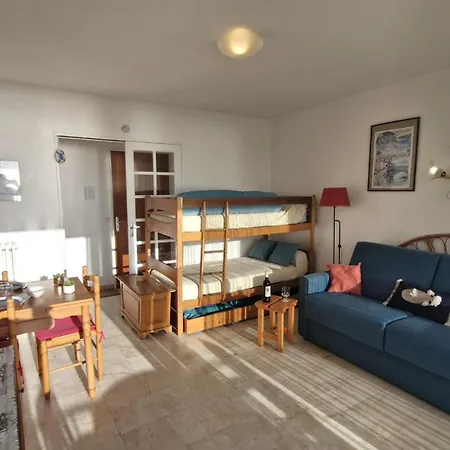 - Un Reveil Face A La Pour Ce Au Charme Rustique - Du Pigeonnier Apartment *