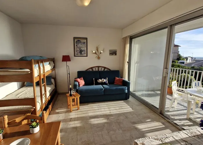 - Un Reveil Face A La Pour Ce Au Charme Rustique - Du Pigeonnier