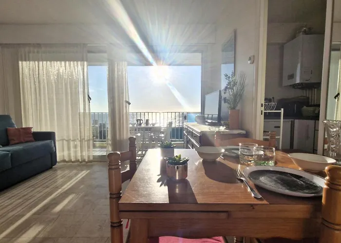 - Un Reveil Face A La Pour Ce Au Charme Rustique - Du Pigeonnier Apartment