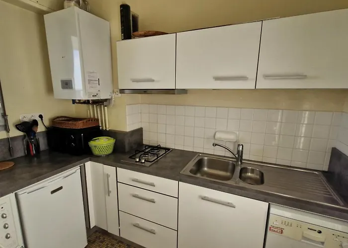 Apartment - Un Reveil Face A La Pour Ce Au Charme Rustique - Du Pigeonnier