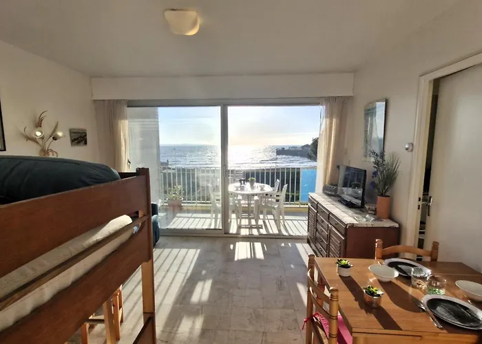 - Un Reveil Face A La Pour Ce Au Charme Rustique - Du Pigeonnier Apartment