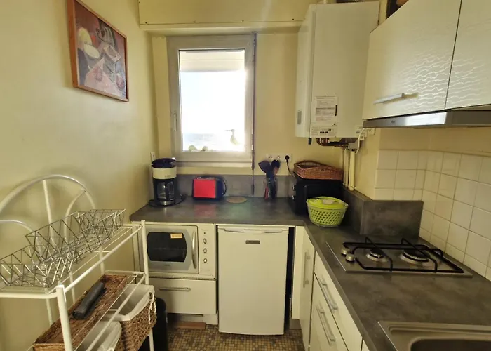 Apartment - Un Reveil Face A La Pour Ce Au Charme Rustique - Du Pigeonnier Royan